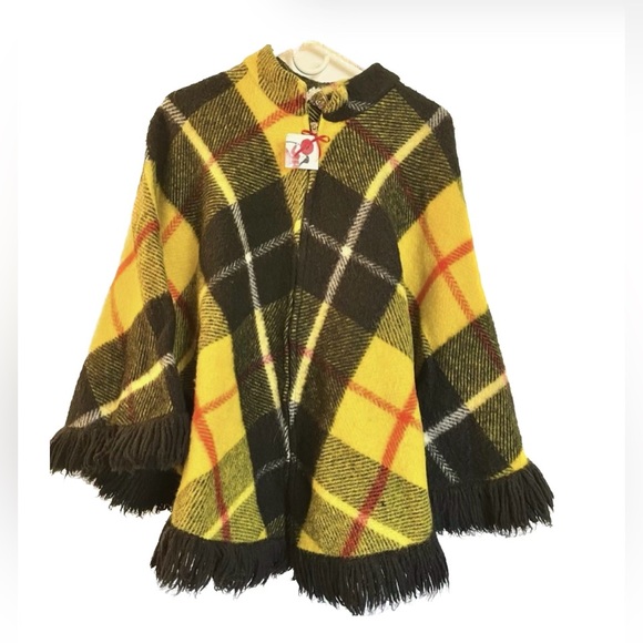 VINTAGE 1960’s King of the Ponchos Country Place yellow plaid OS - Picture 1 of 4